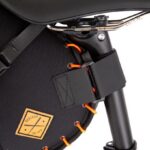 Restrap Saddle Bag + Dry Bag 14L Black/Orange - Afbeelding 7