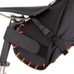 Restrap Saddle Bag + Dry Bag 18L Black/Orange - Afbeelding 7